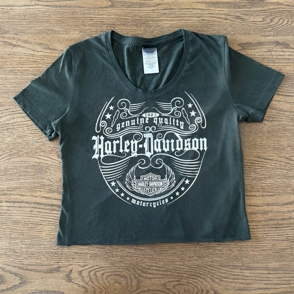 Harley-Davidson Tops - 2019 Harley-Davidson “Genuine Quality” Graphic Cropped Tee Small grunge biker